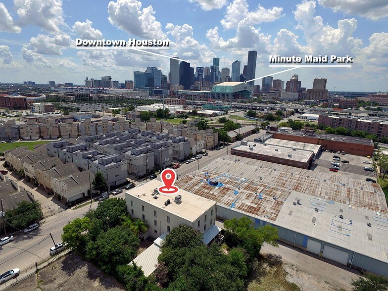 More Photos Of 2409 Commerce St, Houston Freestanding For Lease