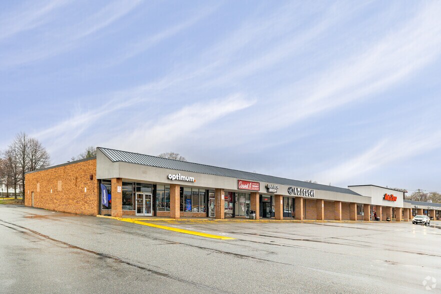 More Photos Of 43 E Rt-59, Nanuet Unknown For Lease