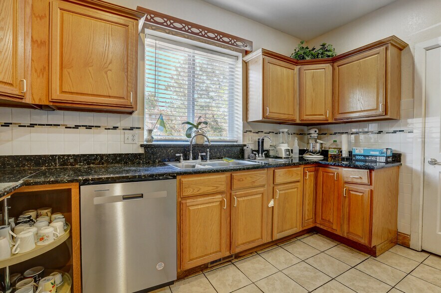 More Photos Of 5370 Carr St, Arvada Specialty For Sale