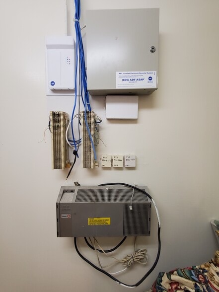 More Photos Of 309 Macon St, McDonough Office Residential For Lease