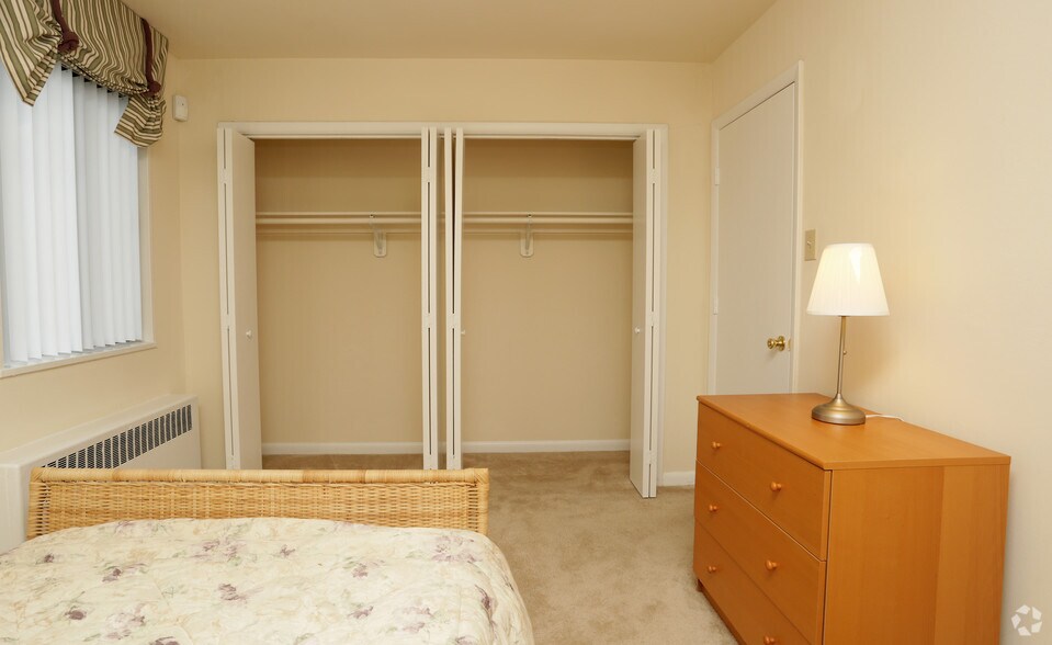 More Photos Of 3647 6th St SE, Washington Apartments For Sale