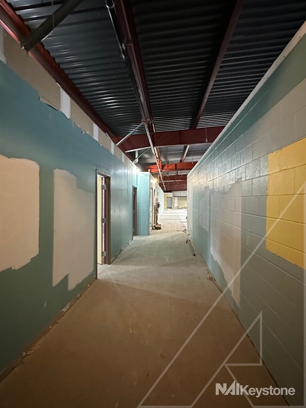 More Photos Of 172 Shillington Rd, Sinking Spring General Retail For Lease