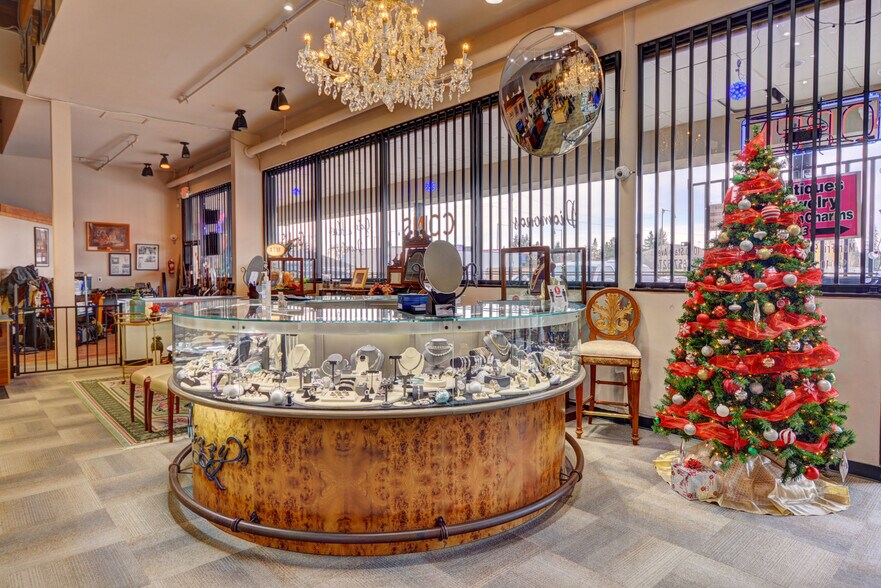 More Photos Of 1048-1052 State Ave, Marysville Storefront For Sale