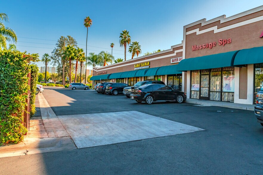 More Photos Of 10759 Magnolia Ave, Riverside Unknown For Lease