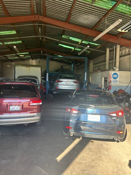 More Photos Of 14 Front St, Salinas Industrial For Sale