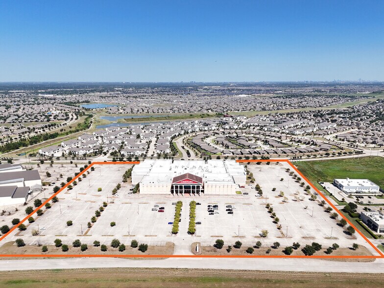 More Photos Of 7301 W Grand Pky S, Richmond Movie Theatre For Sale