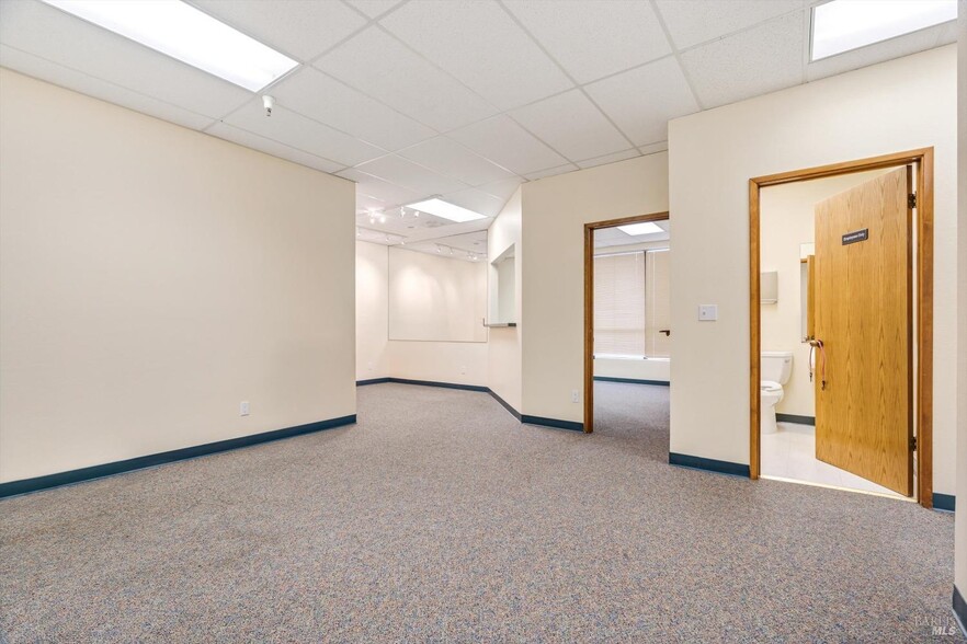 More Photos Of 1370 Medical Center Dr, Rohnert Park Medical For Sale