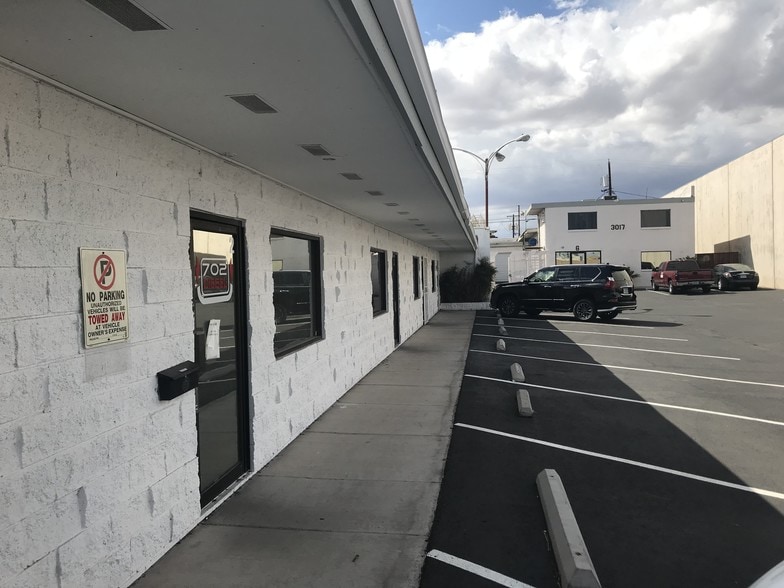 More Photos Of 3017 Sheridan St, Las Vegas Industrial For Lease