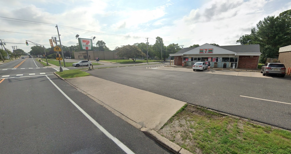 Primary Photo Of 900 New Rd, Northfield Convenience Store For Lease