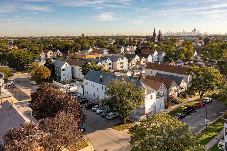 More Photos Of 5028 W 31st Pl, Cicero Multifamily For Sale