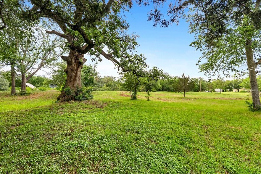More Photos Of TBD Belton Street, McDade Land For Sale