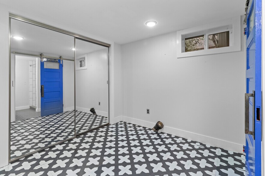 More Photos Of 5130 N Lombard St, Portland Freestanding For Sale