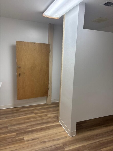 More Photos Of 316 E Market St, Leesburg Office For Lease