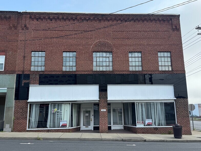 Primary Photo Of 100-102 Gilmer St, Reidsville Storefront Retail Office For Sale