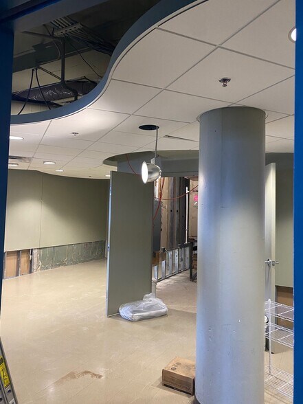 More Photos Of 318 E Chicago St, Milwaukee Apartments For Lease