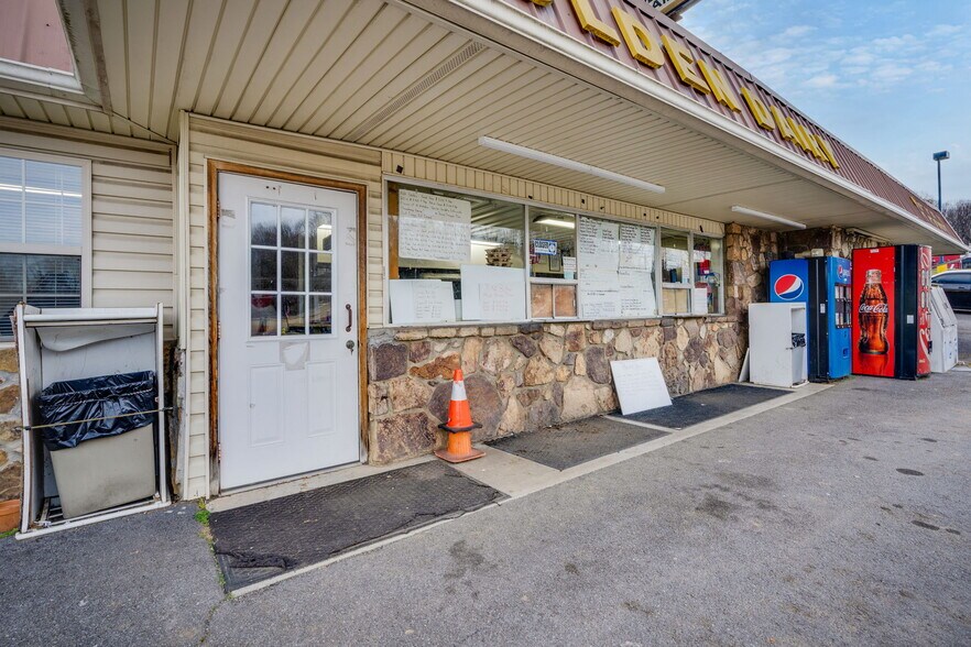 More Photos Of 4002 Highway 66, Rogersville Freestanding For Sale