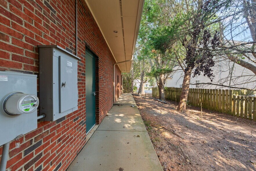 More Photos Of 100 Cunningham Ln, Clayton Office For Sale