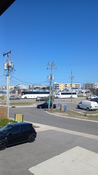 More Photos Of 219 Myrtle Ave, Carolina Beach Restaurant For Lease