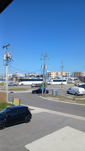 More Photos Of 219 Myrtle Ave, Carolina Beach Restaurant For Lease