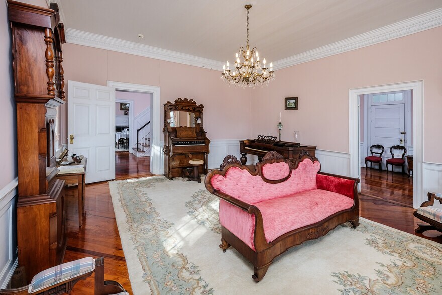 More Photos Of 163 Old Buncombe Rd, Union Specialty For Sale