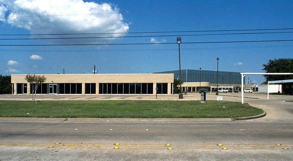 More Photos Of 3737-3743 Red Bluff Rd, Pasadena Office For Lease