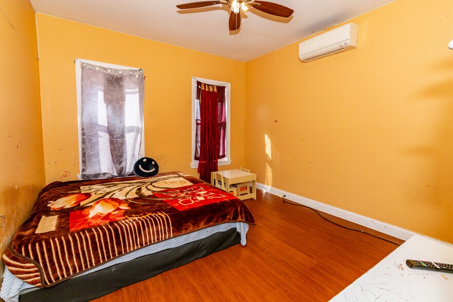 More Photos Of 2510 E Monument St, Baltimore Restaurant For Sale