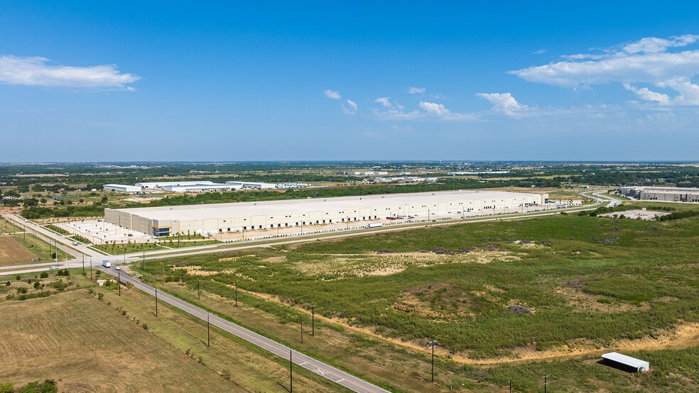 More Photos Of Western Blvd, Denton Unknown For Lease