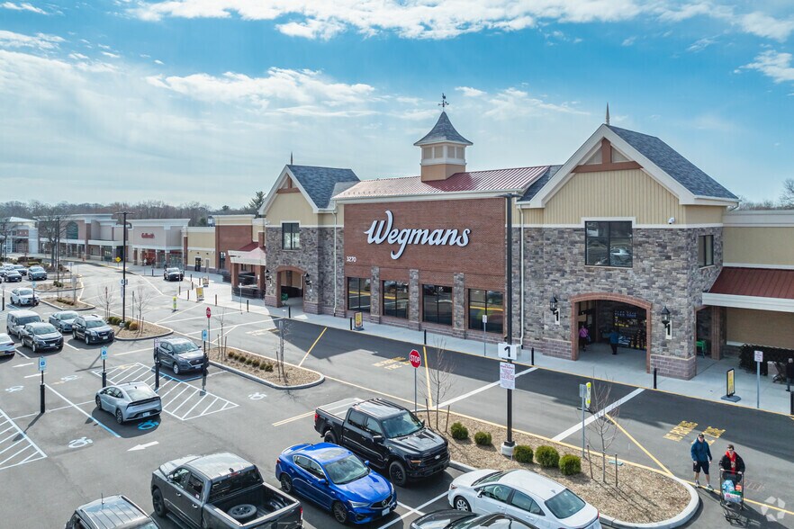 More Photos Of 3956-4099 Middle Country Rd, Lake Grove Unknown For Lease