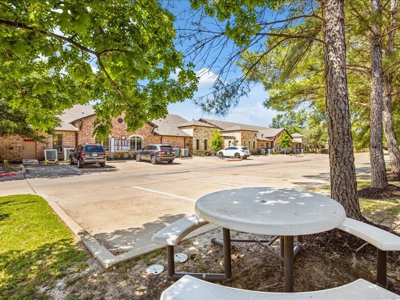 More Photos Of 2900 W Southlake Blvd, Southlake Unknown For Lease