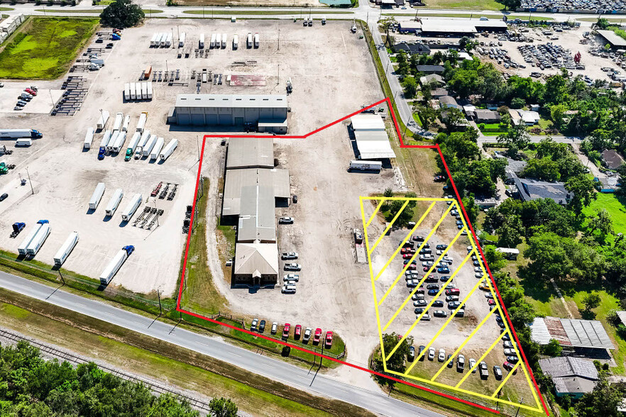 Primary Photo Of Land 1 - 11900 Hirsch Road, Houston Land For Lease