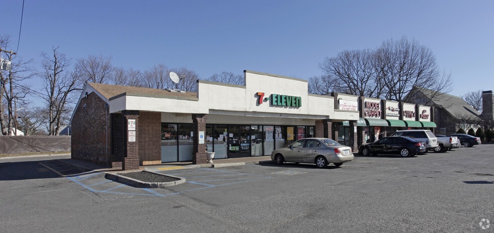 Primary Photo Of 9-25 Bay Shore Dr, Deer Park Unknown For Lease
