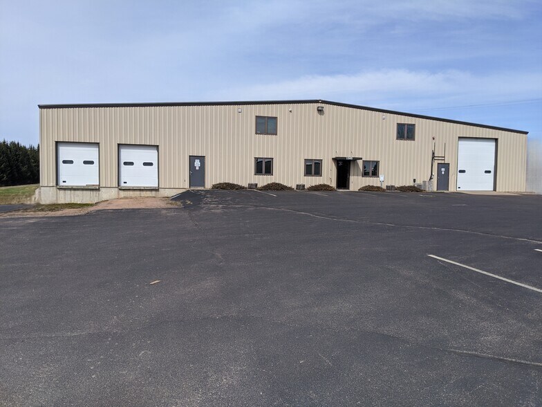 Primary Photo Of 1505 Industrial Park Dr, Neillsville Industrial For Lease
