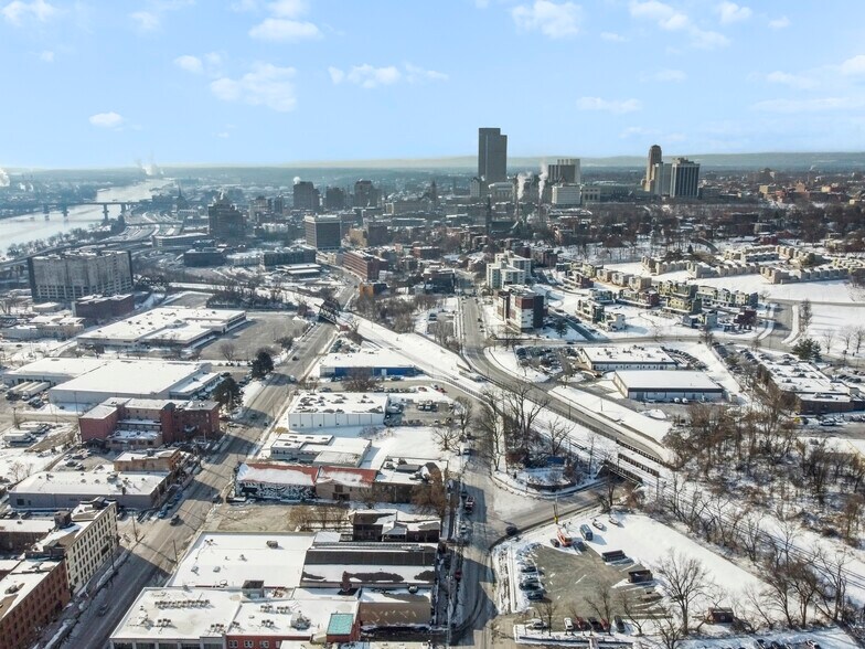 More Photos Of 403-409 N Pearl St, Albany Warehouse For Sale