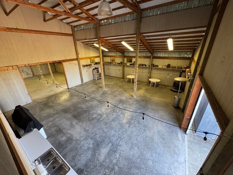 More Photos Of 14285 Laconner Whitney rd, Mount Vernon General Retail For Lease