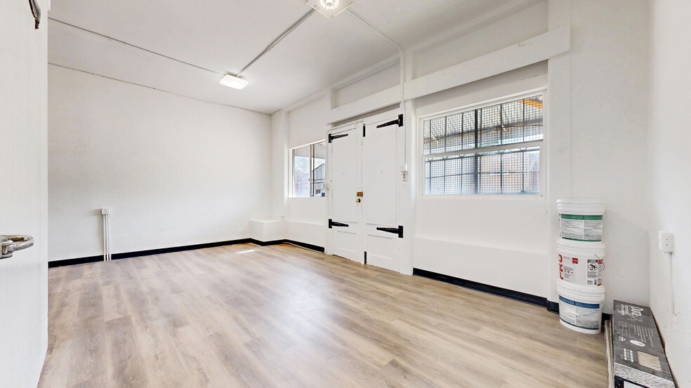 More Photos Of 4342 Delaware St, Denver Warehouse For Sale