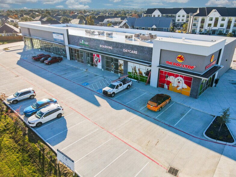 More Photos Of 6941 Spring Stuebner Rd, Spring Storefront For Lease