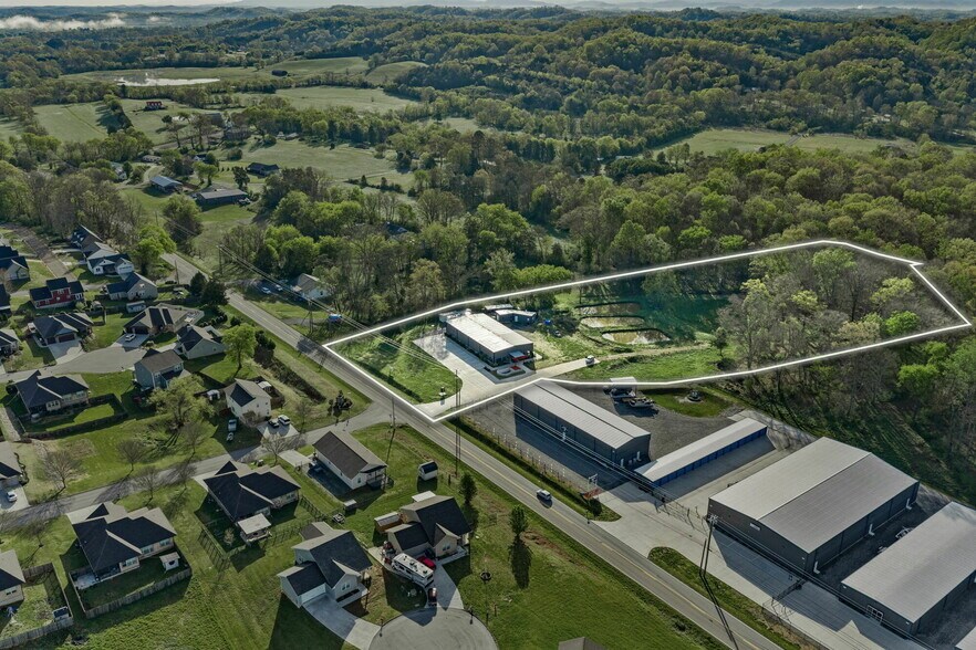 More Photos Of 2253 Boyds Creek Hwy, Sevierville Flex For Sale