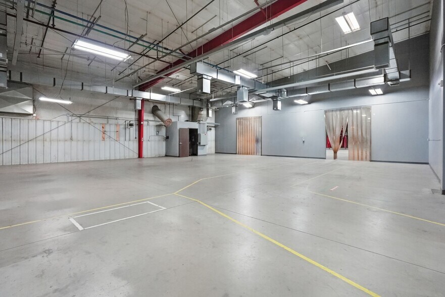 More Photos Of 1151 Industry Rd, Sturgis Manufacturing For Sale