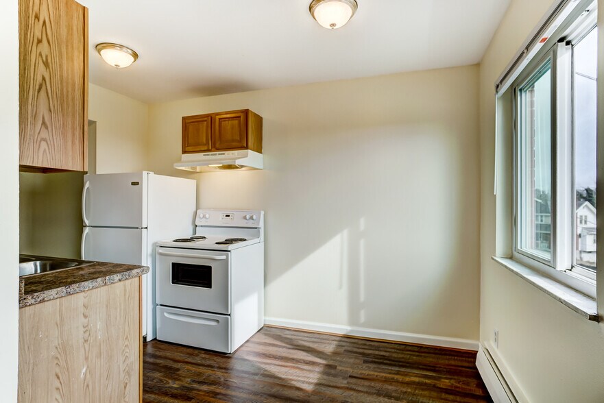 More Photos Of 1668 Glen Parker Ave, Cincinnati Multifamily For Sale