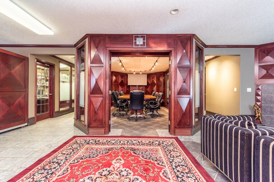More Photos Of 1912 26A St SW, Calgary Office For Sale