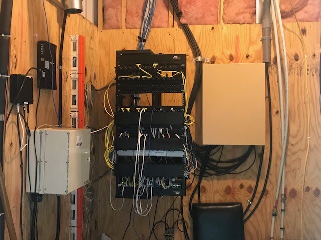 More Photos Of 1253 Canyon Rd, Morgantown Office For Lease