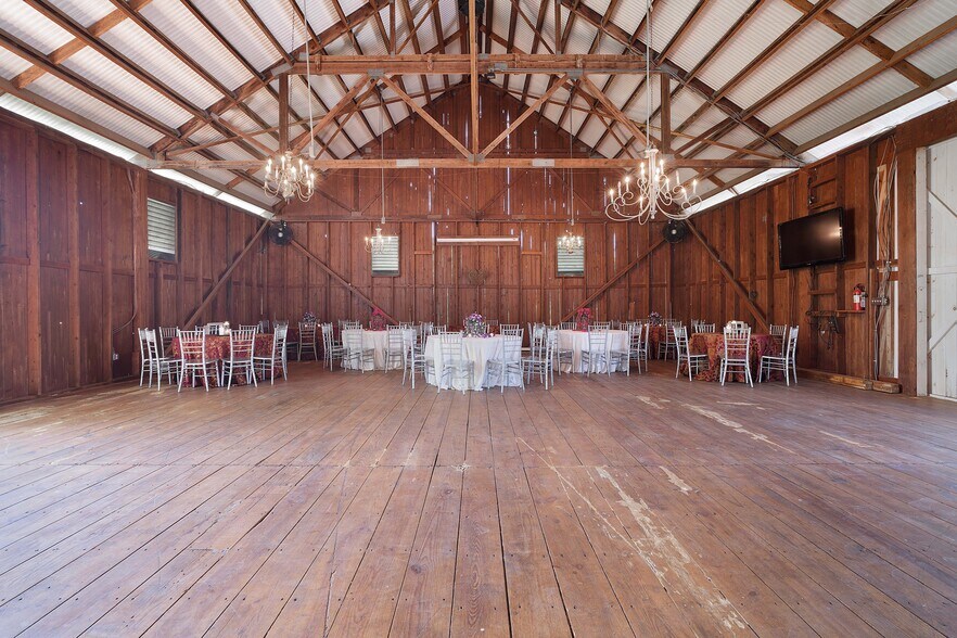 More Photos Of 1902 Jefferson Pike, Brunswick Lodge Meeting Hall For Lease