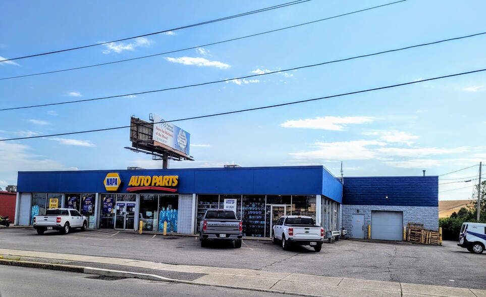 Primary Photo Of 2450 Military Rd, Niagara Falls Freestanding For Lease