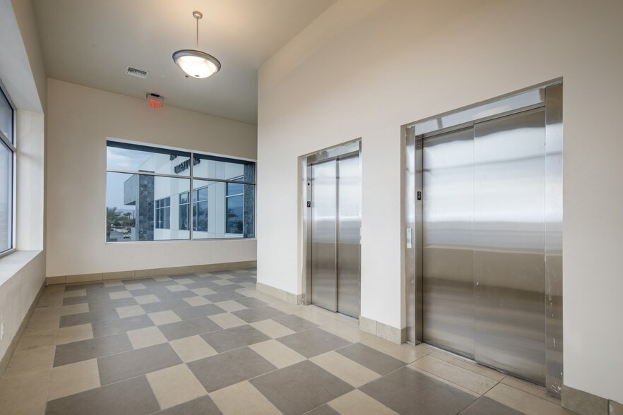 More Photos Of 1900 N Nellis Blvd, Las Vegas Medical For Lease