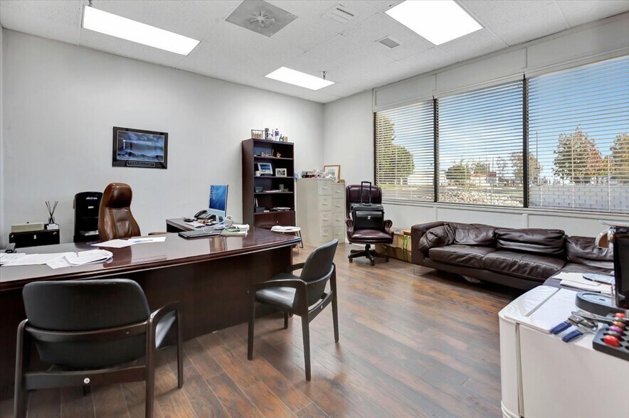 More Photos Of 1061 S Melrose St, Placentia Warehouse For Sale
