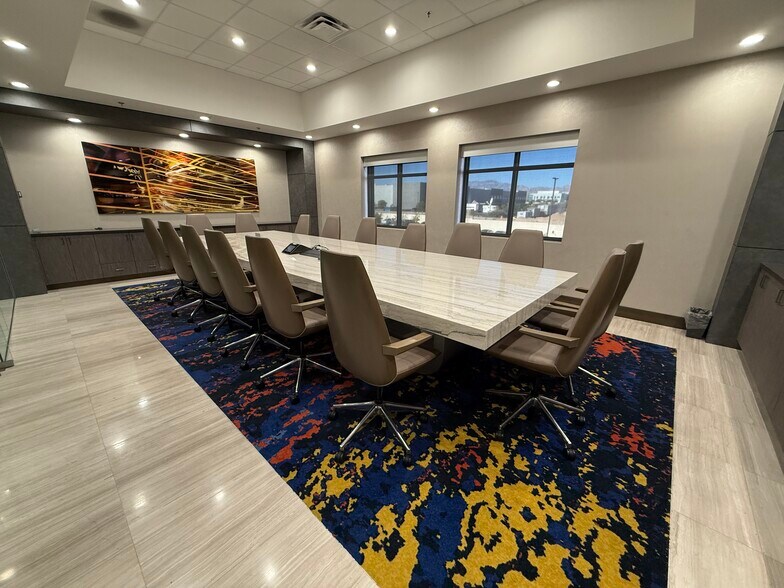 More Photos Of 6595 S Jones Blvd, Las Vegas Office For Sale