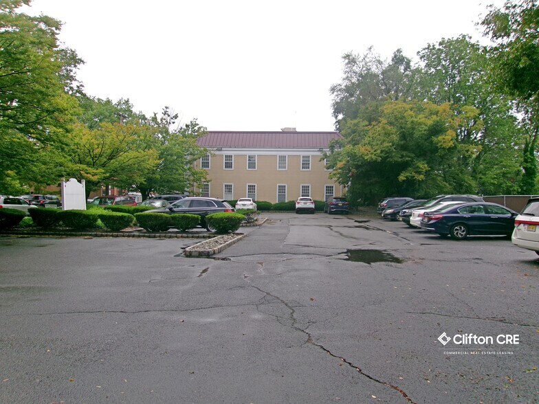 More Photos Of 440 Chestnut St, Union Township Medical For Lease