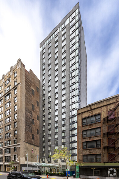 Primary Photo Of 125 W 26th St, New York Hotel For Lease