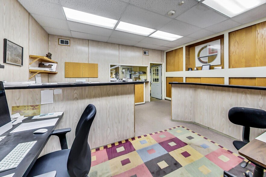 More Photos Of 5746 N Western Ave, Chicago Warehouse For Sale