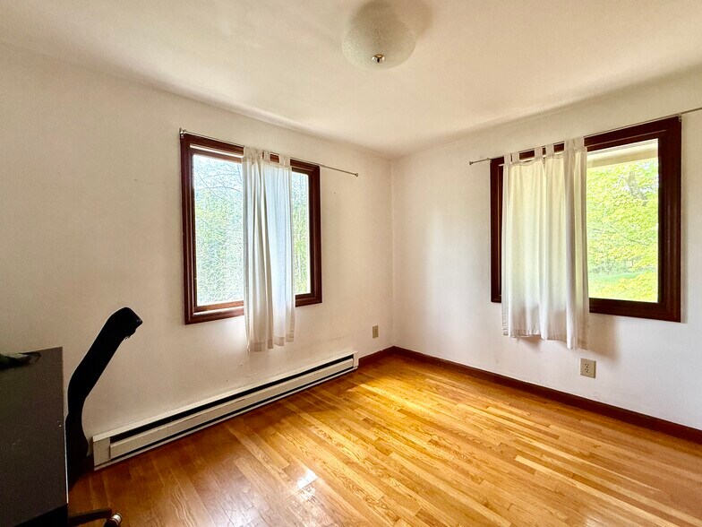 More Photos Of 5085 Route 23A, Haines Falls Flex For Sale
